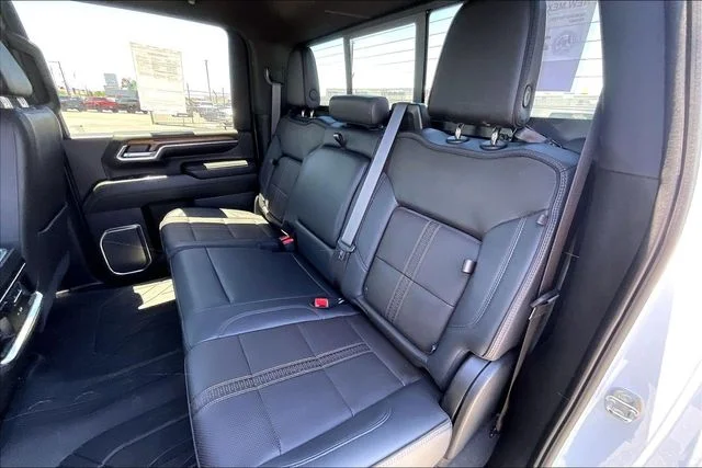 2024 Chevrolet Silverado 3500HD High Country - Photo 28