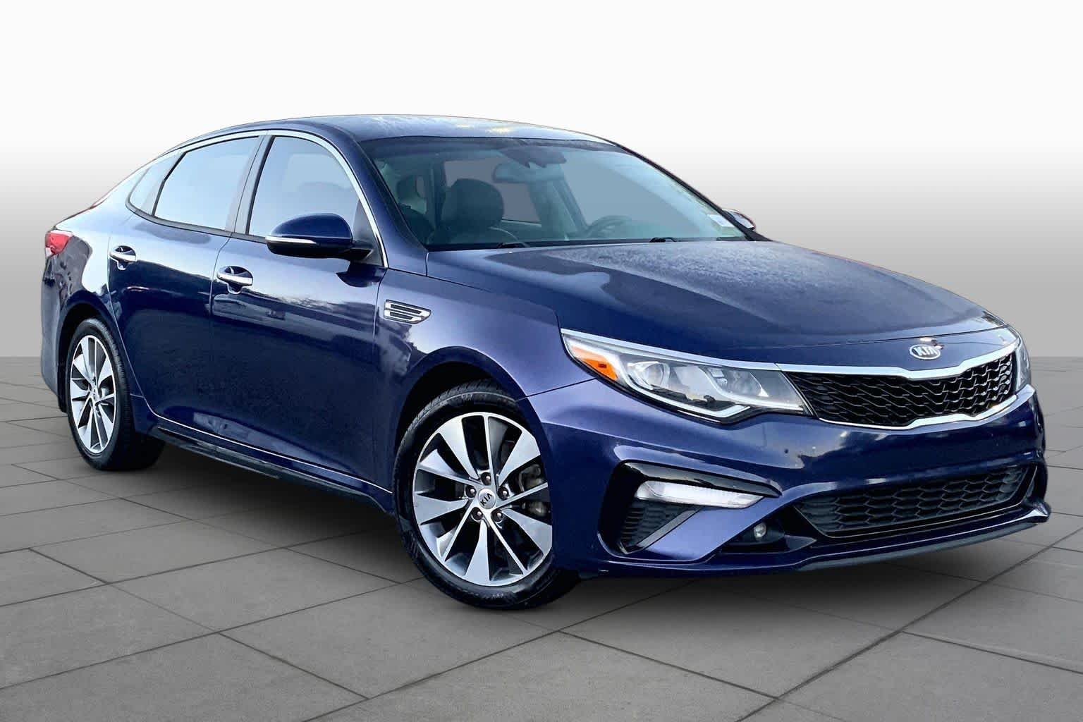 Used 2019 Horizon Blue Kia S image 3