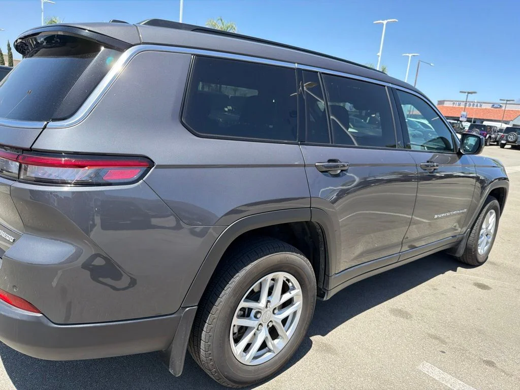 Used 2025 Gray Jeep Laredo X image 11
