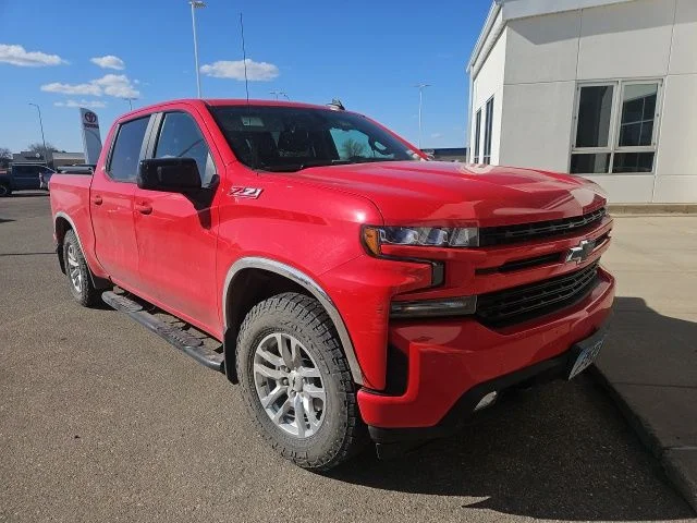Used 2020 Red Chevrolet RST image 2