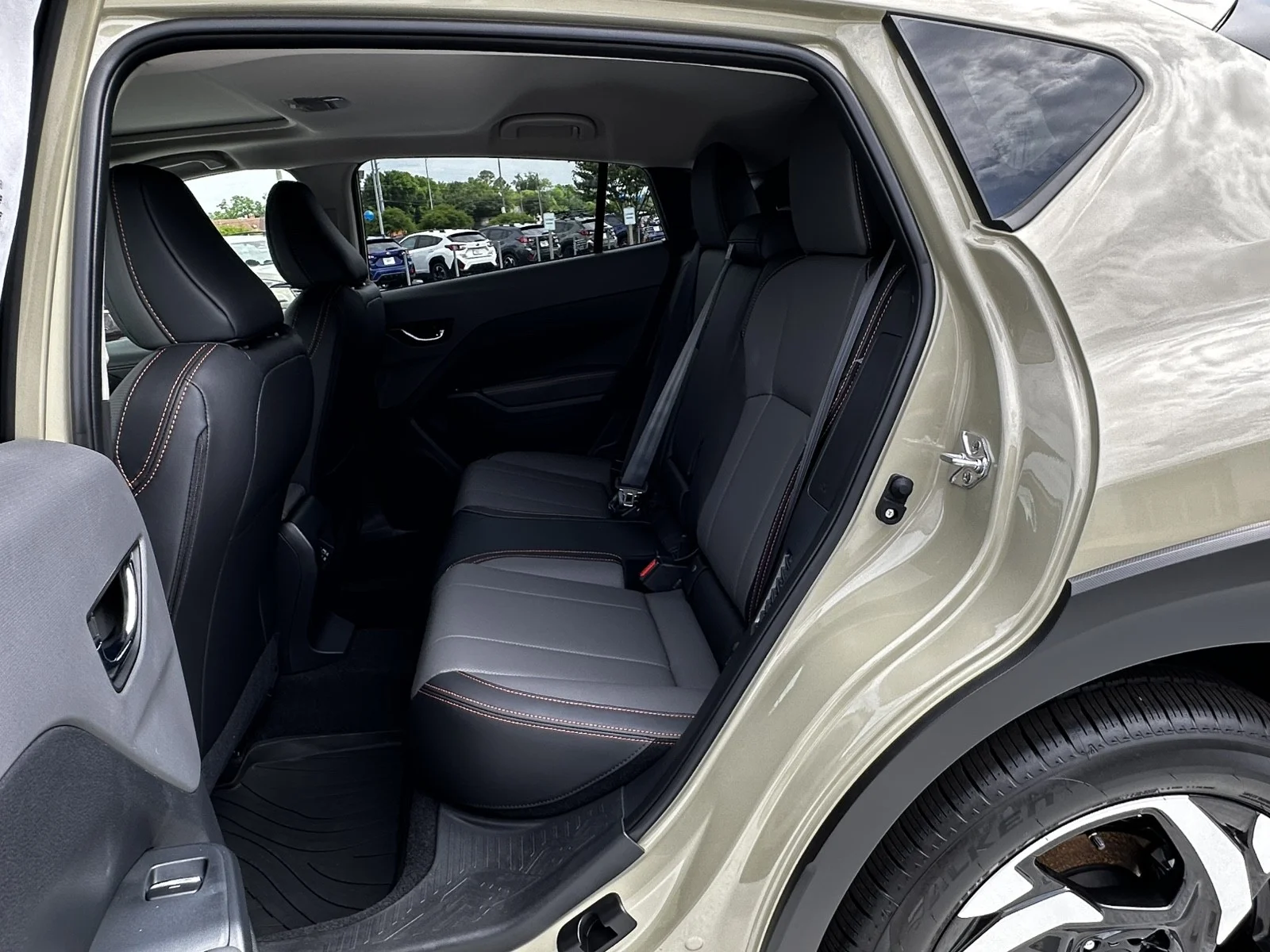 New 2026 SAND DUNE PEARL Subaru Limited Hybrid image 11