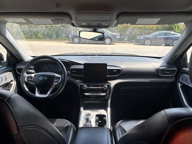 Used 2024 Gray Ford Limited image 17