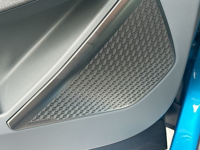 New 2026 Ocean Blue Kia Land AWD image 19