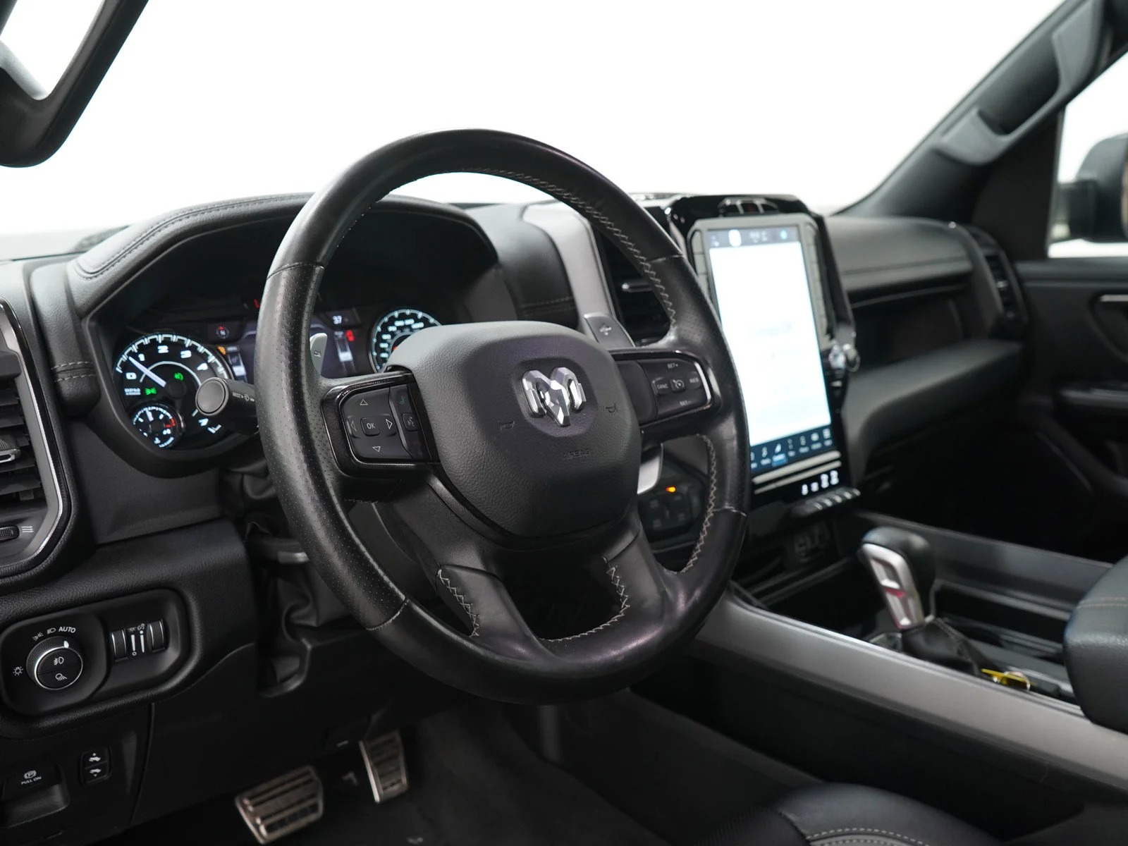 Used 2022 Patriot Blue Pearlcoat Ram Sport image 27