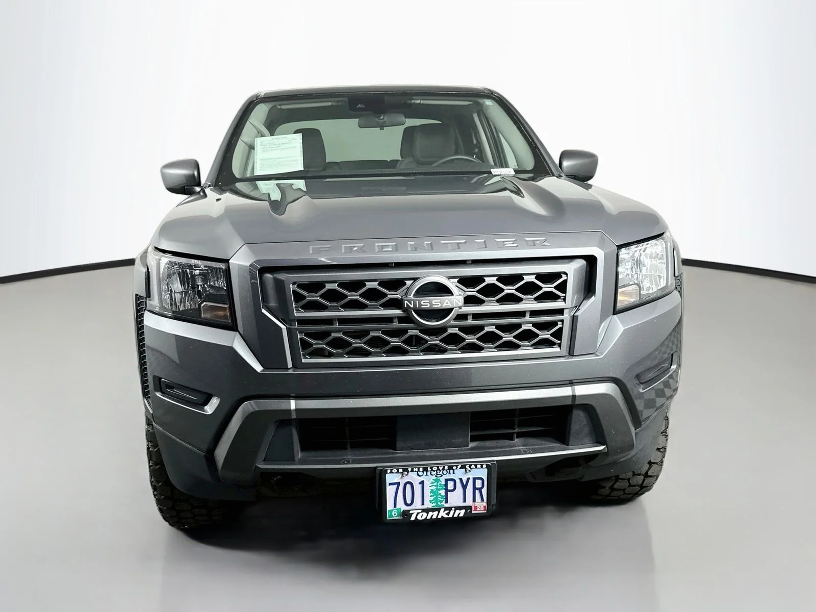 Used 2022 Gun Metallic Nissan SV image 2