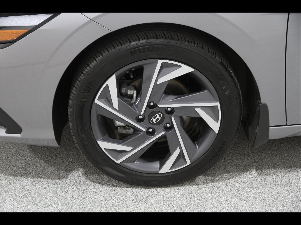 2025 Hyundai Elantra SEL - Photo 20