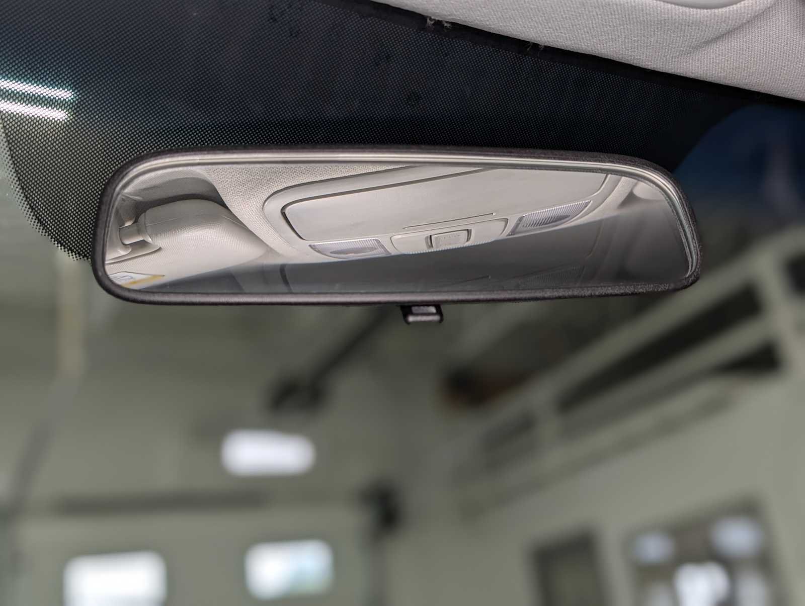 Used 2017 Alien II Kia + image 30