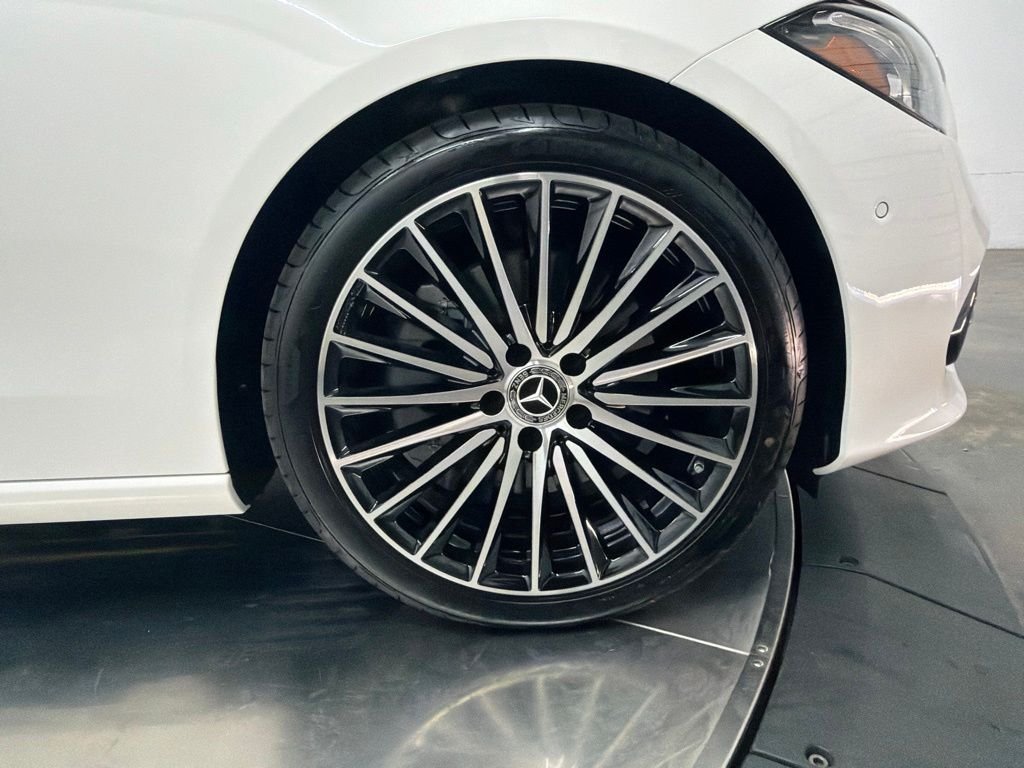 New 2026 Polar White Mercedes-Benz C 300 image 9