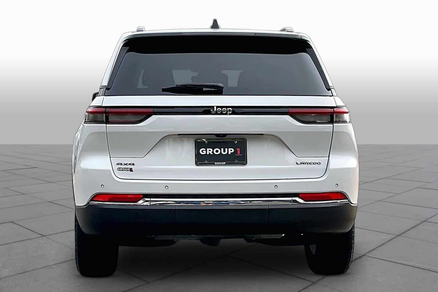 Used 2023 Bright White Clearcoat Jeep Laredo image 5
