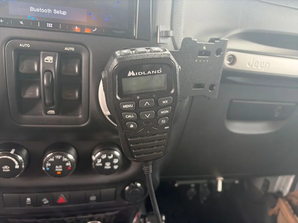 Used 2011 Silver Jeep Unlimited Rubicon image 31