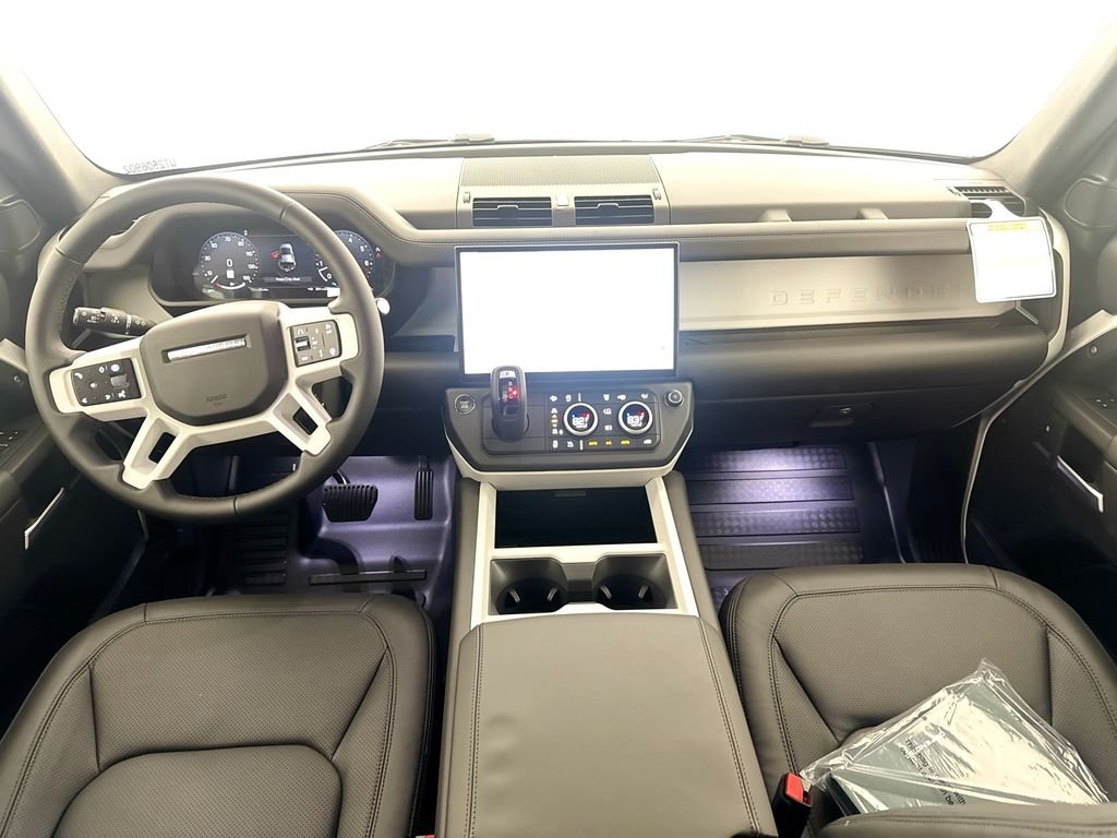 New 2026 Fuji White Land Rover X-Dynamic SE image 21
