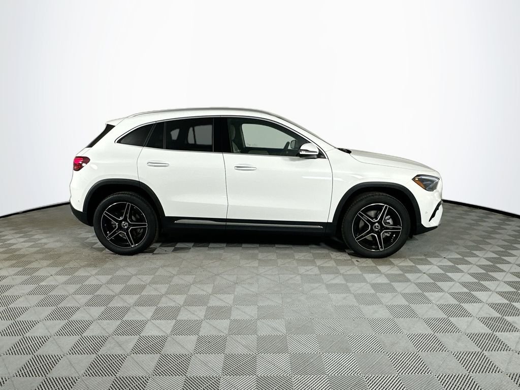 New 2026 Polar White Mercedes-Benz GLA 250 image 8