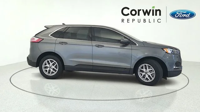 Certified Used 2024 Gray Metallic Ford SEL image 7