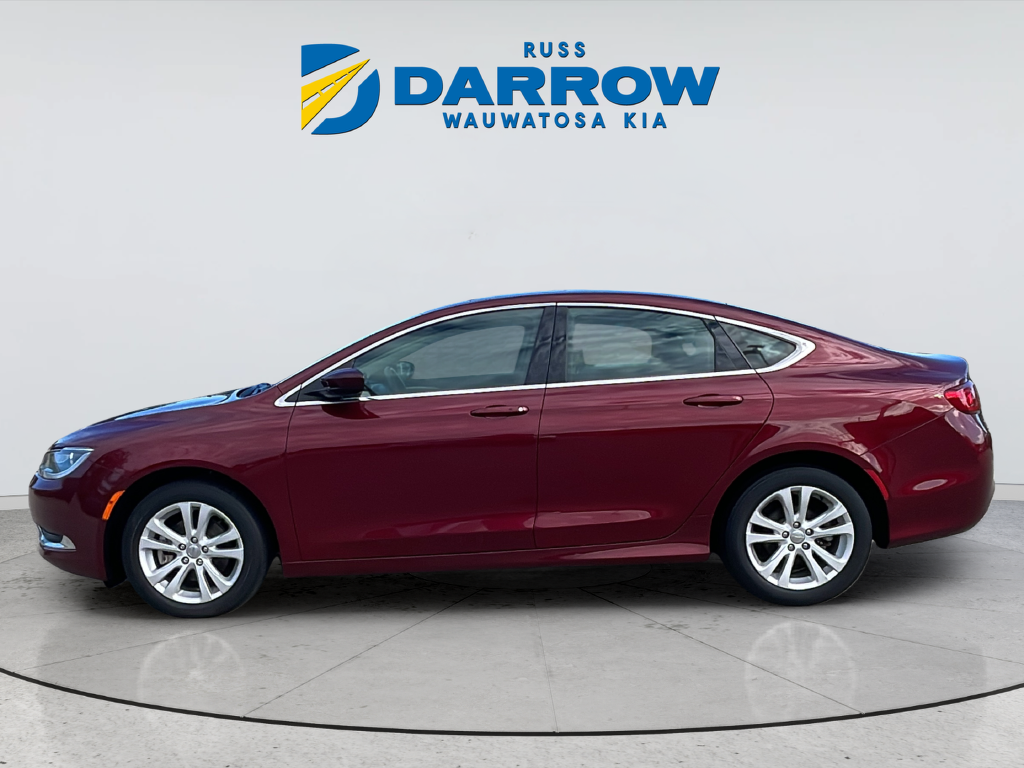 Used 2015 Red Chrysler Limited image 2