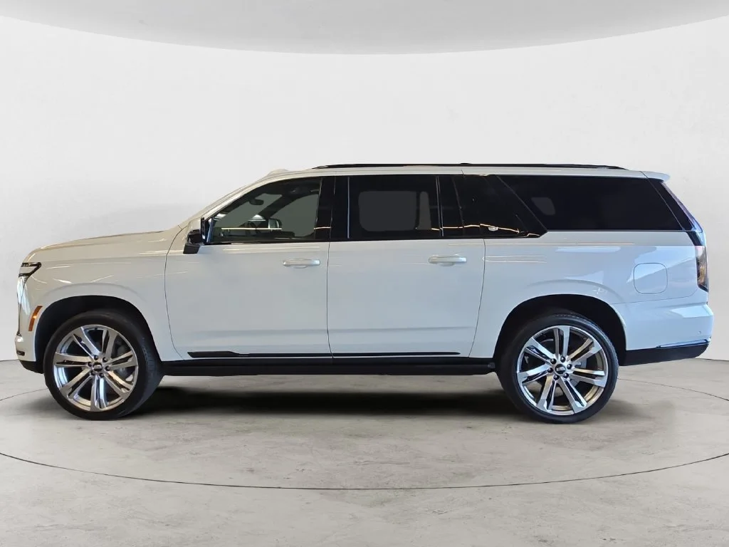 Used 2025 Crystal White Tricoat Cadillac Sport Platinum image 12