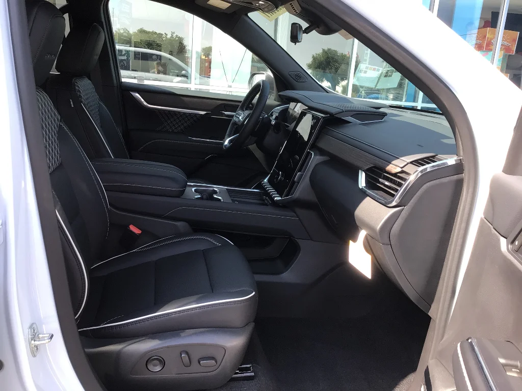 New 2026 Glacier White Tricoat GMC Denali image 7