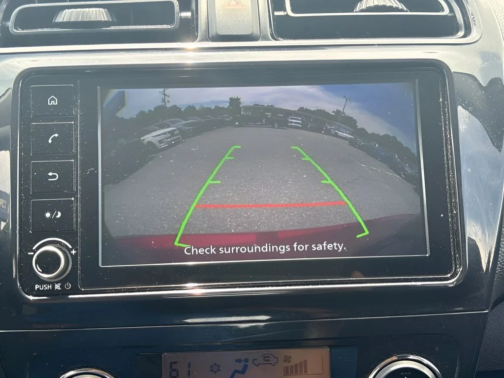 Used 2024 Yellow Mitsubishi ES image 10