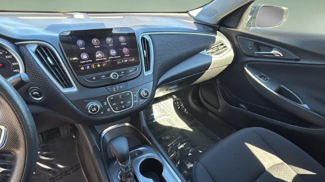 Used 2025 Black Chevrolet LT image 24