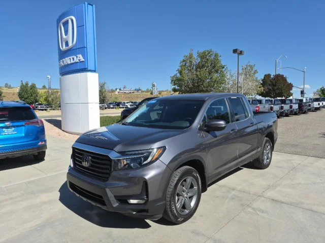 Certified Used 2023 Modern Steel Metallic Honda AWD RTL image 1