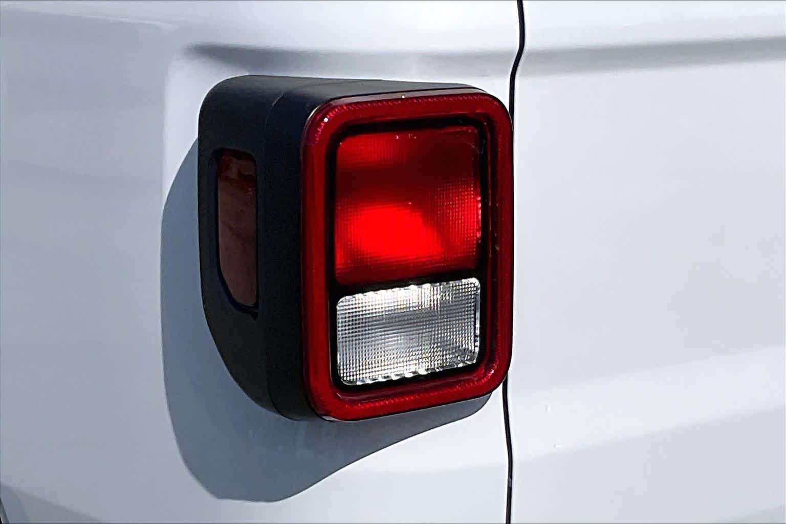 New 2026 Bright White Clear-Coat Exterior Paint Jeep Sport image 11
