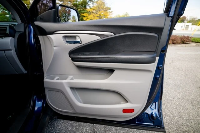 Used 2020 BLUE Honda EX image 29