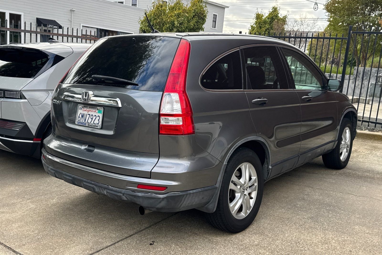 Used 2010 Polished Metal Metallic Honda EX image 5