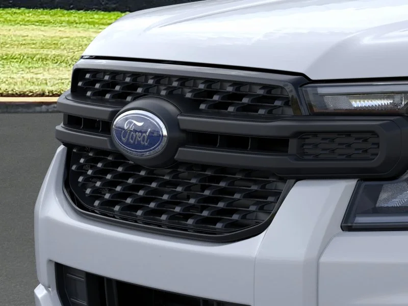 New 2026 Oxford White Ford XL image 17
