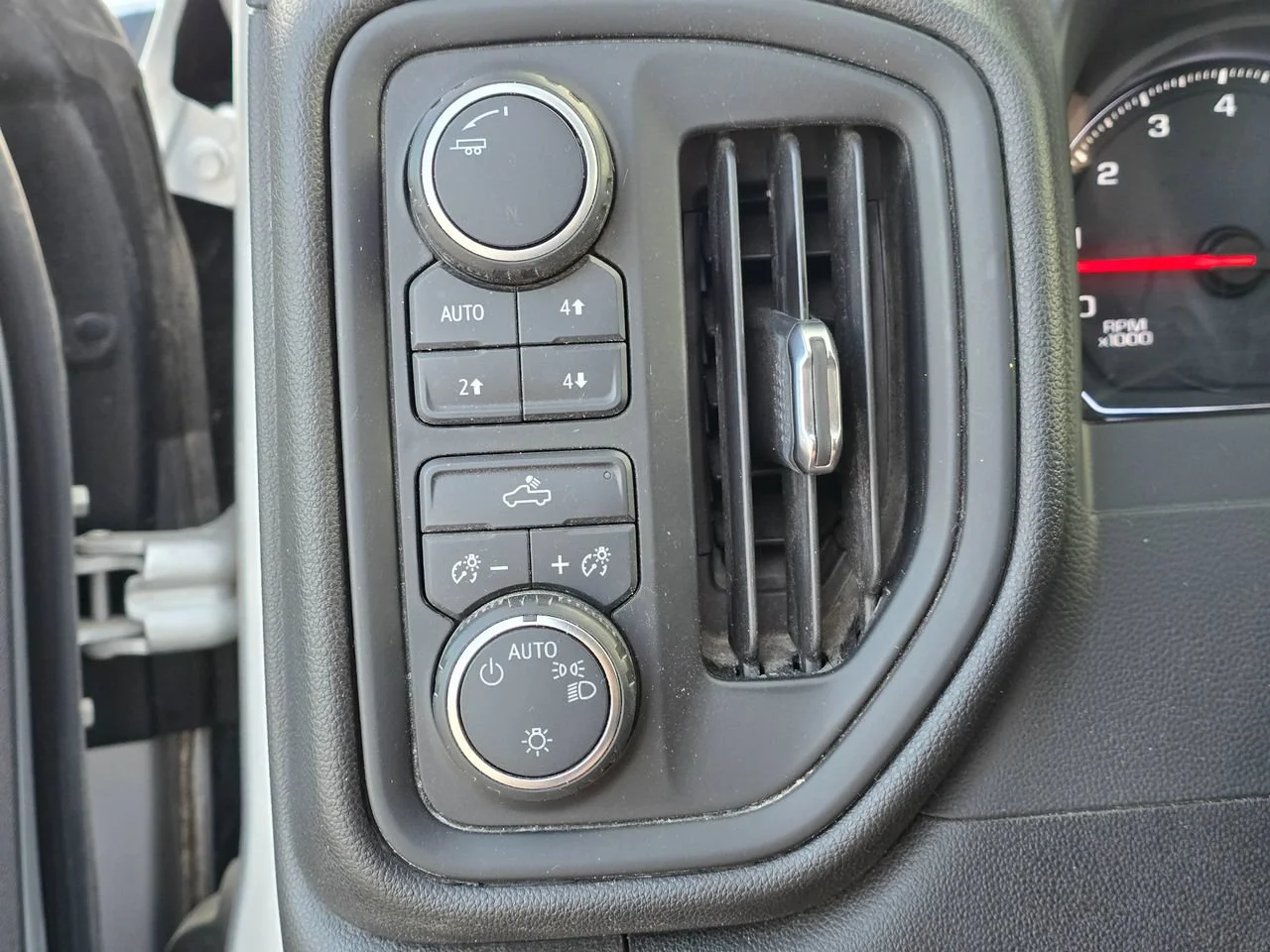 Used 2020 Silver ICE Metallic Chevrolet Custom Trail Boss image 23