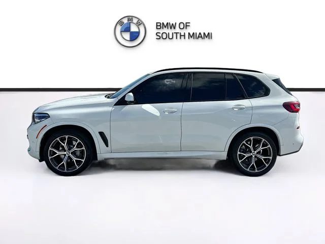 Used 2023 White BMW sDrive40i image 4