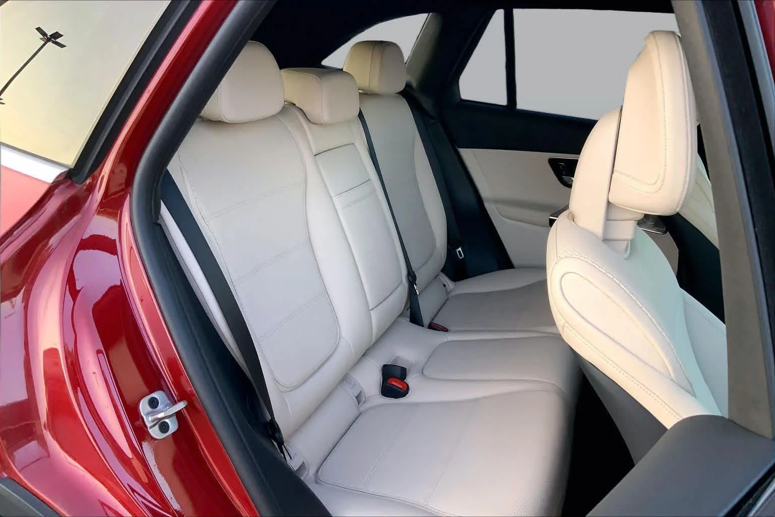 Used 2024 MANUFAKTUR Patagonia Red Metallic Mercedes-Benz GLC 300 image 19