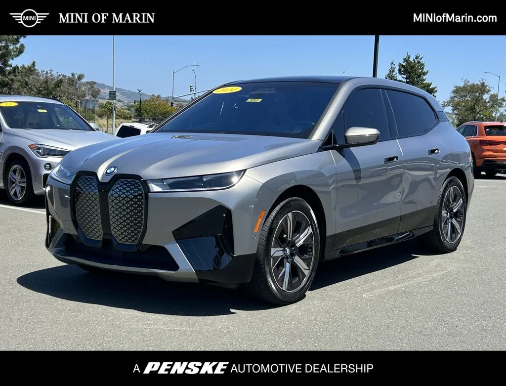2024 BMW iX xDrive50's photo