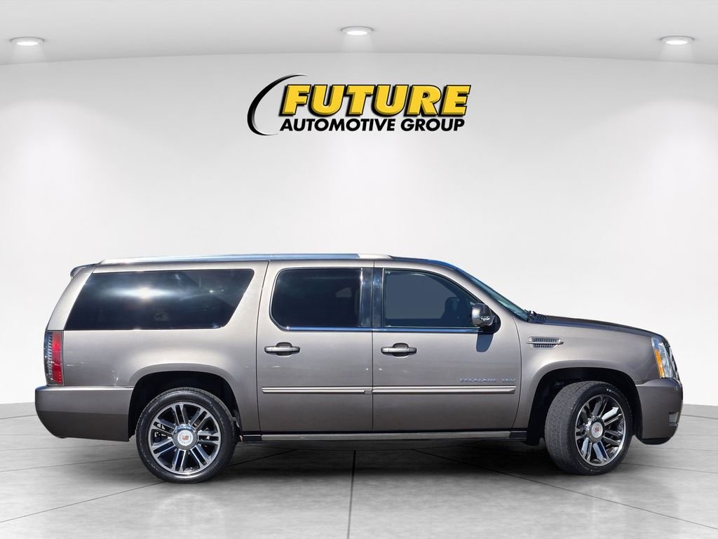 Used 2013 Gray Cadillac Premium image 3