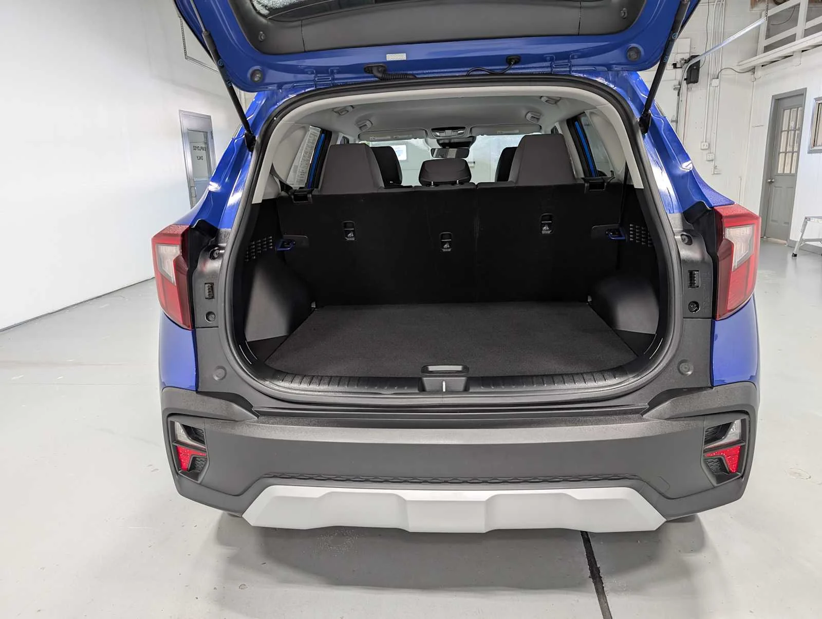 Certified Used 2024 Neptune Blue Kia LX image 37