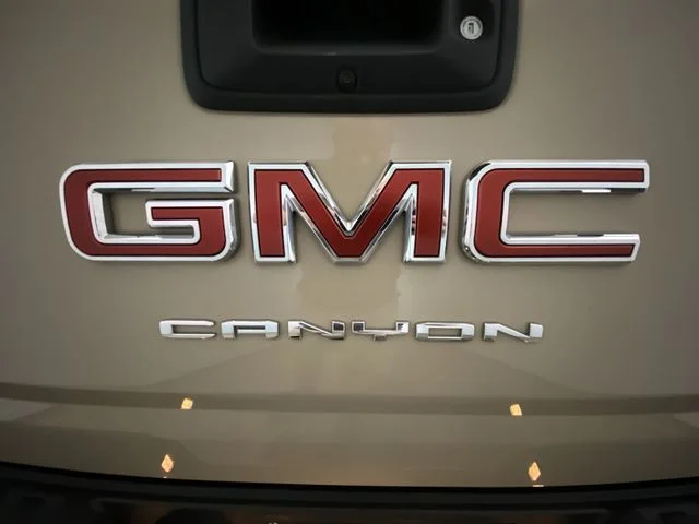 Used 2021 Beige GMC Elevation image 26