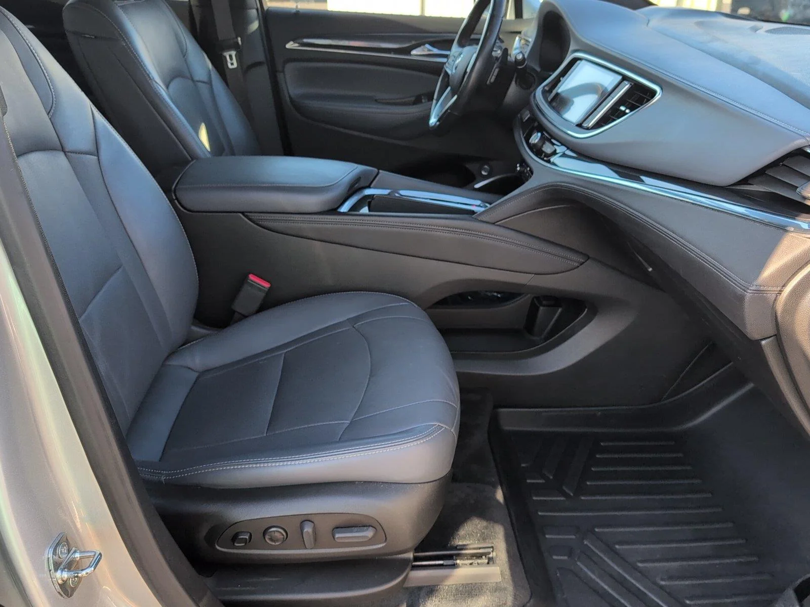 Used 2022 Quicksilver Metallic Buick Premium image 39