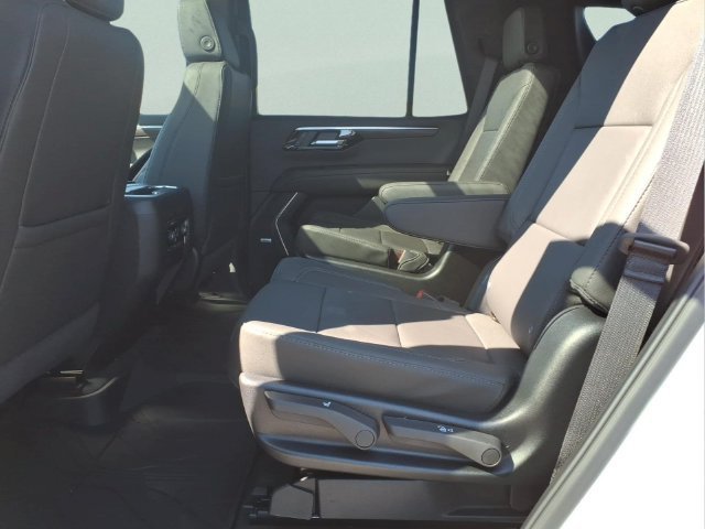 New 2027 Summit White Chevrolet LT image 19