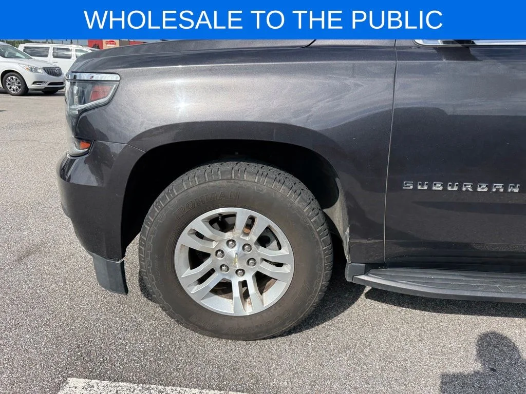 Used 2018 Gray Chevrolet LT image 26