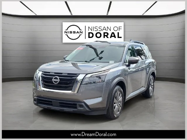 2025 Nissan Pathfinder SV