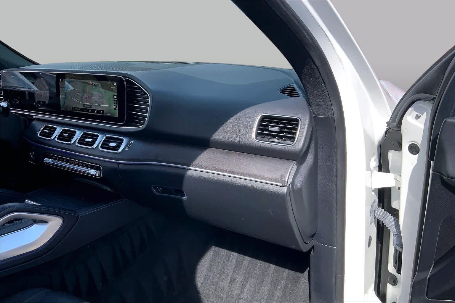 Used 2022 Polar White Mercedes-Benz GLE 350 image 17
