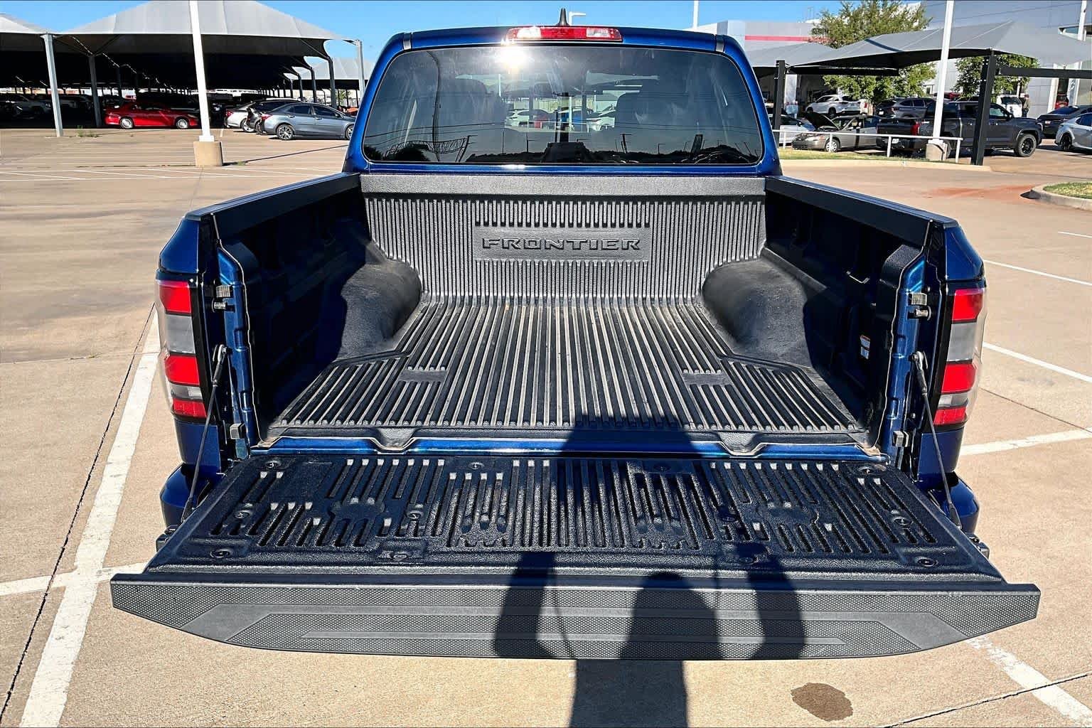 Used 2023 Deep Blue Pearl Nissan SV image 30