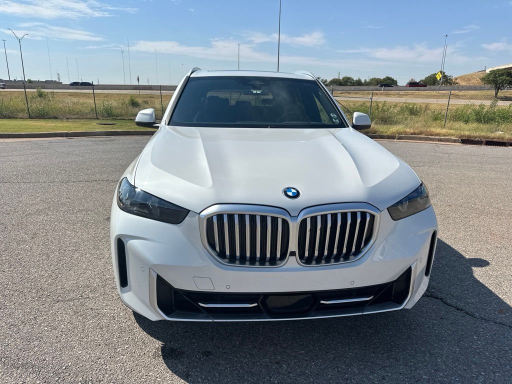 Used 2024 White BMW xDrive40i image 6