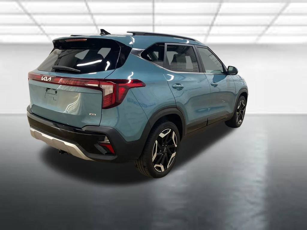 Used 2024 Blue Kia SX image 8