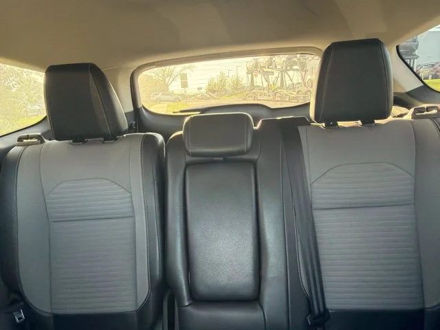 Used 2018 White Ford SE image 16