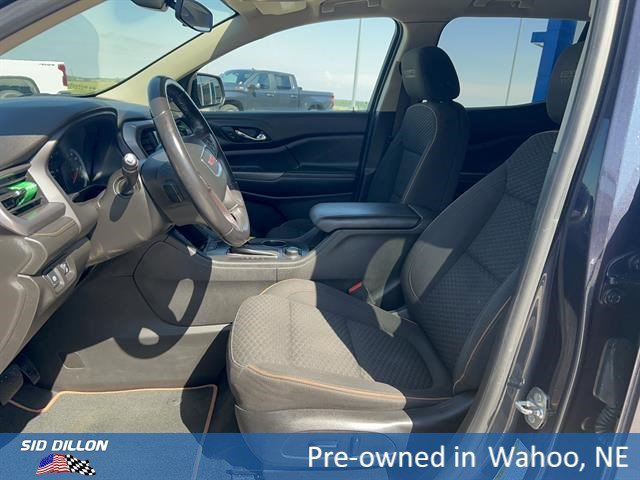 Used 2018 Blue Steel Metallic GMC SLE image 9
