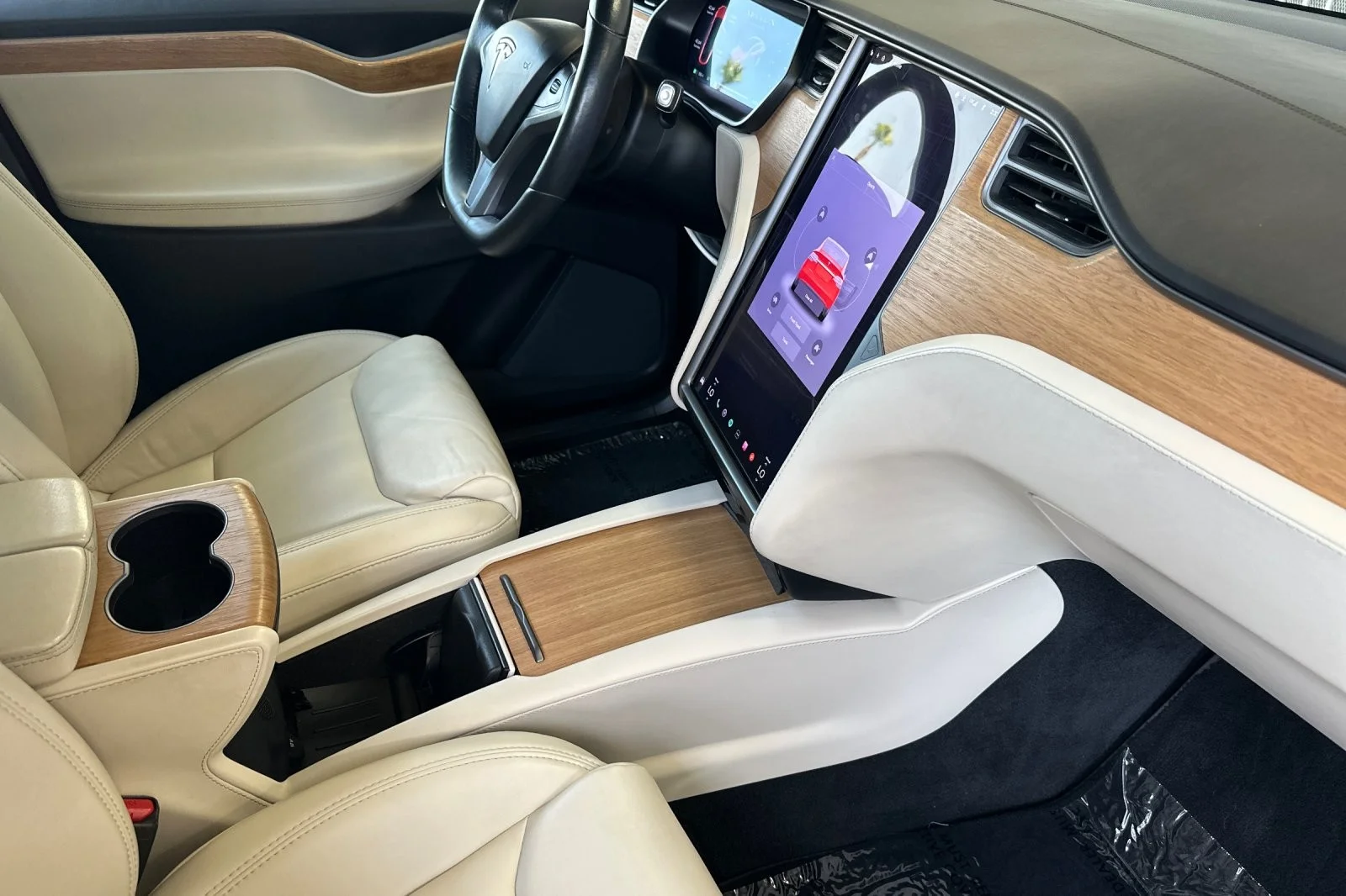 2021 Tesla Model X Long Range Plus - Photo 15