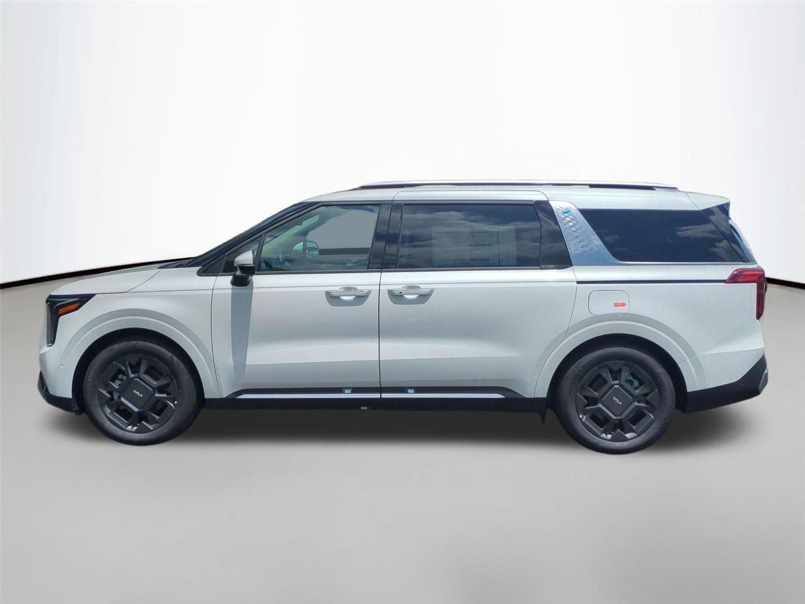 New 2026 Snow White Pearl Kia SX image 2