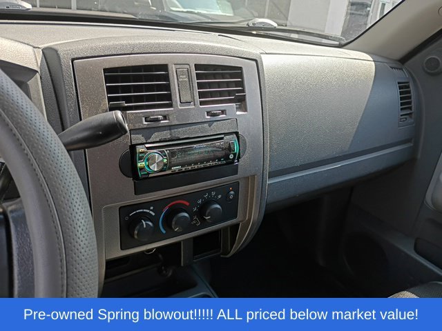 Used 2006 Silver Dodge SLT image 7