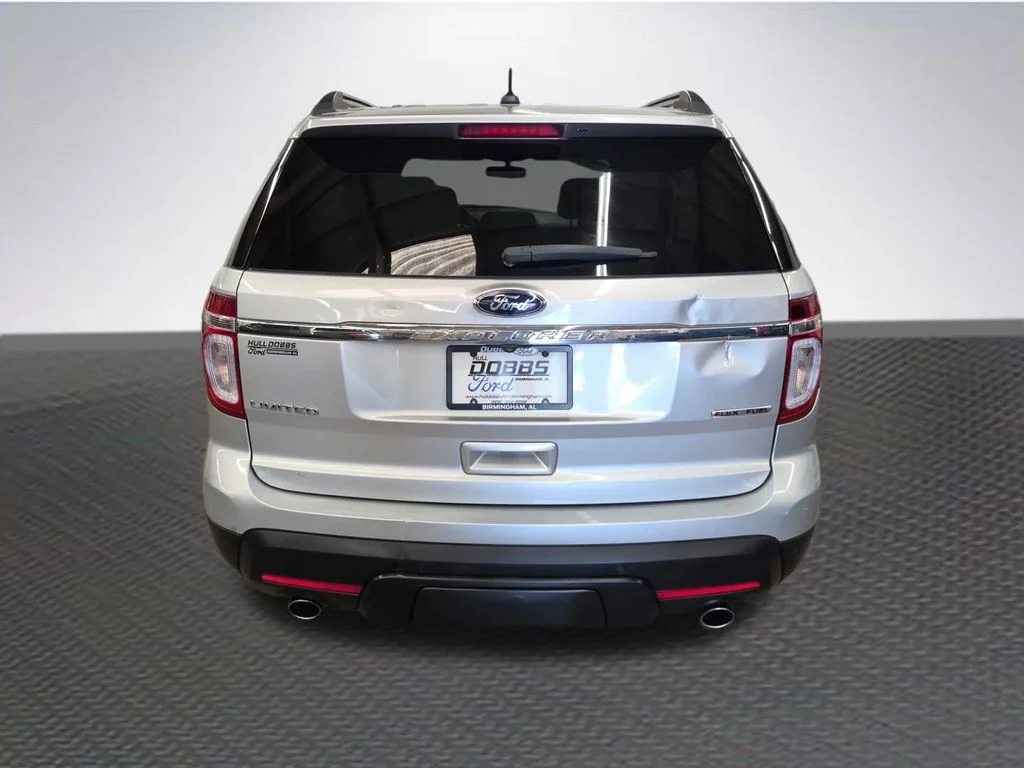 Used 2015 Ingot Silver Ford Limited image 6