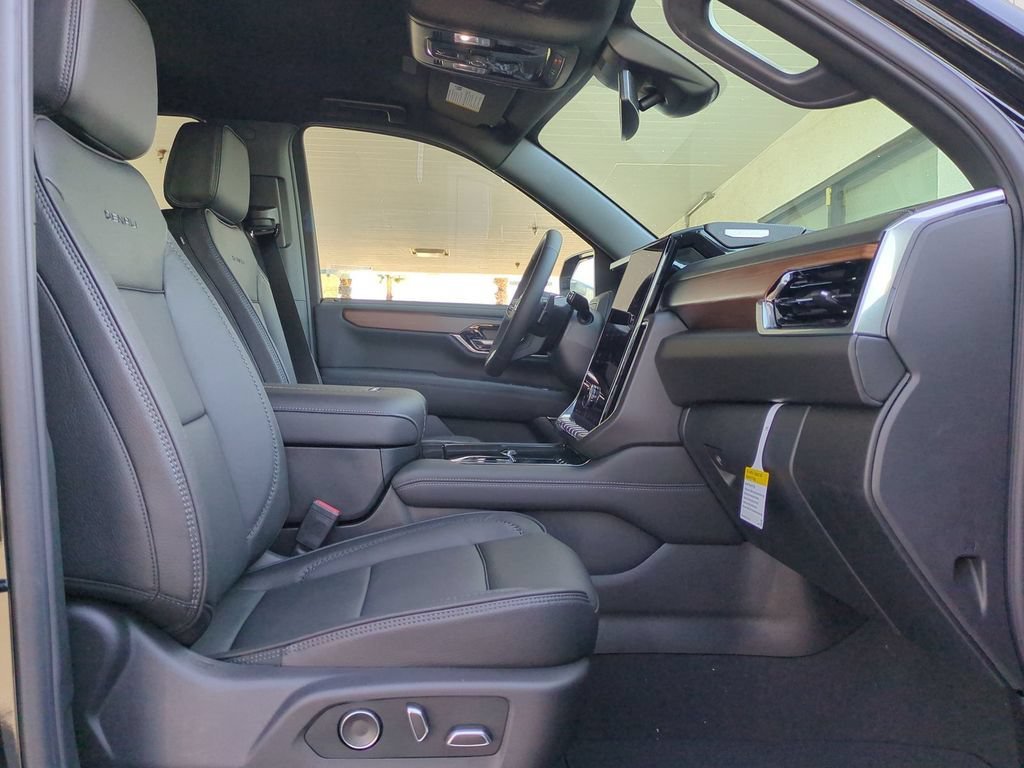 2026 GMC Yukon XL Denali - Photo 33