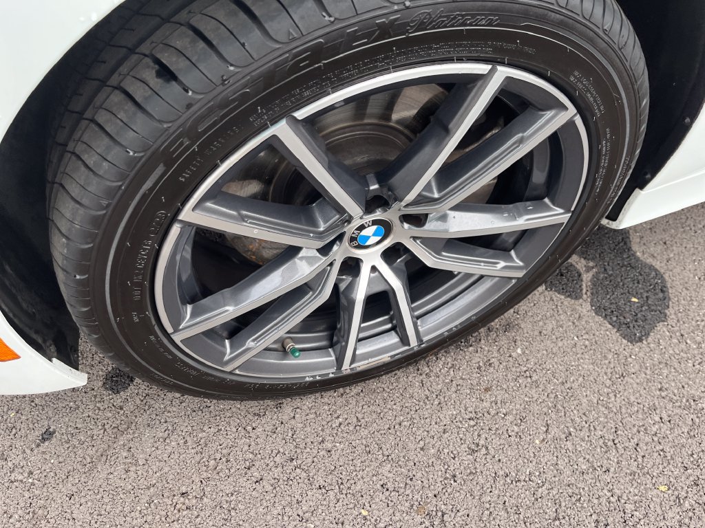 Used 2022 White BMW 330i xDrive image 9